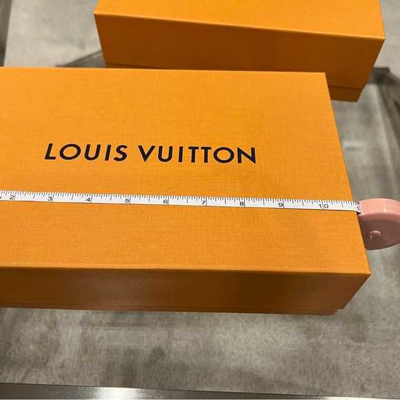 Louis Vuitton Gift Boxes (set of 2) - Picture 8 of 10